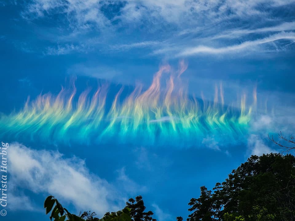 NASA obrázek dne: Ohnivá duha nad Západní Virginií