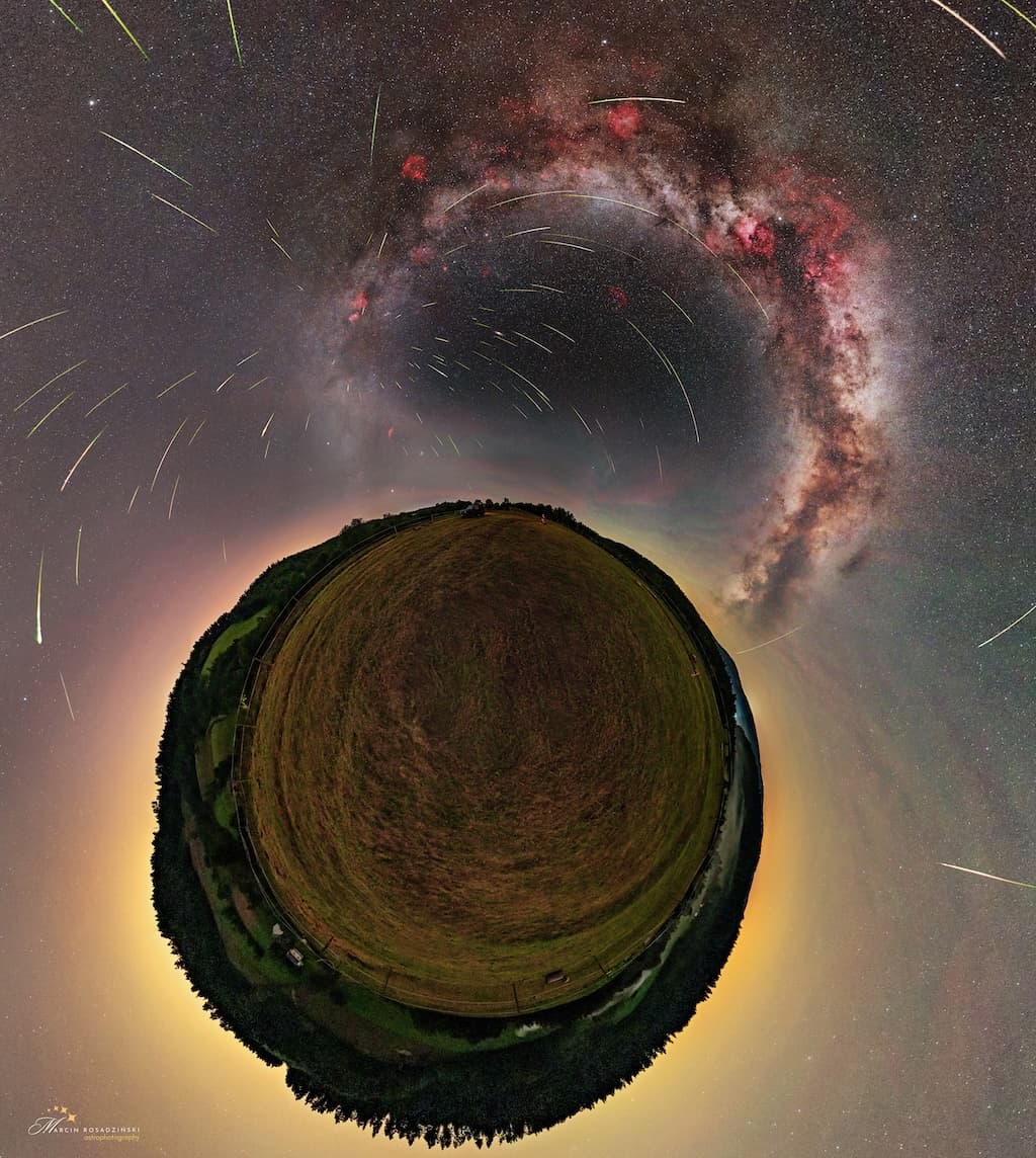 NASA obrázek dne: Perseidy nad malou planetou