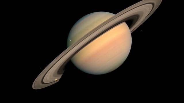 NASA video dne: Cassini se přibližuje k Saturnu