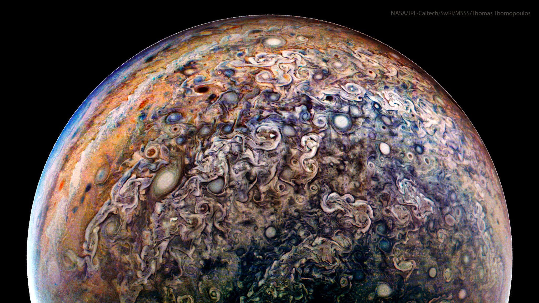 NASA obrázek dne: Mraky Jupiteru ve vysokém rozlišení ze sondy Juno