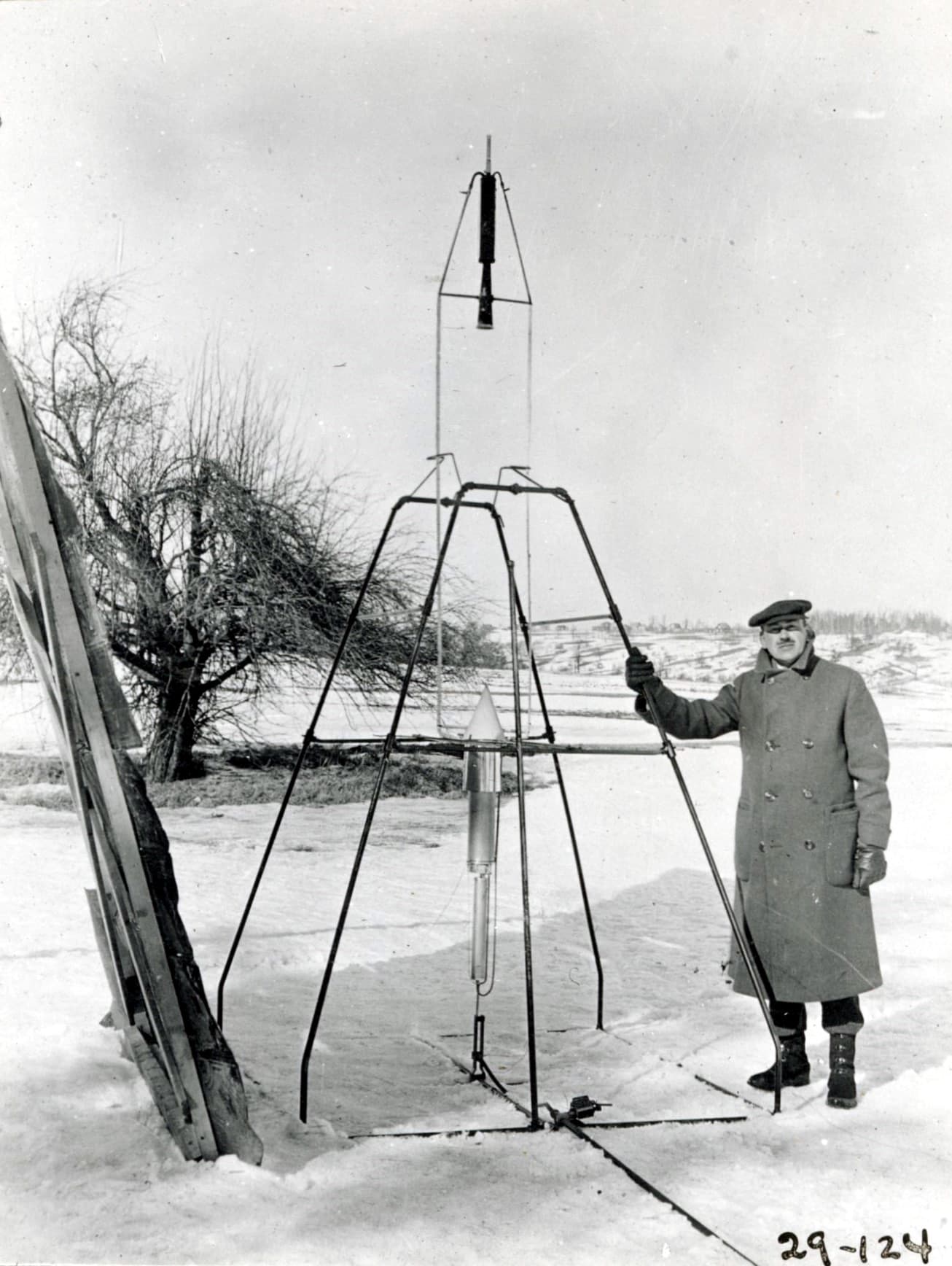 NASA obrázek dne: Robert Goddard a Nell