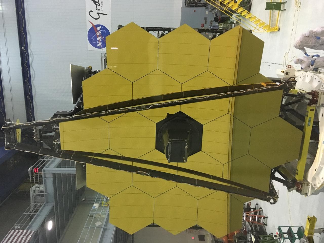 Webb/JWST snímek: Odhalení vesmírného dalekohledu Jamese Webba