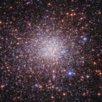 Z astro.cz: Webb a Hubble odhalují pozůstatek z doby vzniku naší galaxie