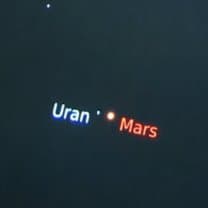 Z astro.cz: Uran nyní snadno vyhledáme díky Marsu